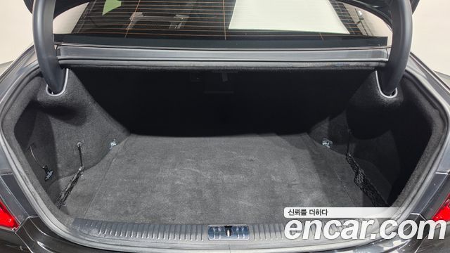 Genesis G90 2019 — photo 20