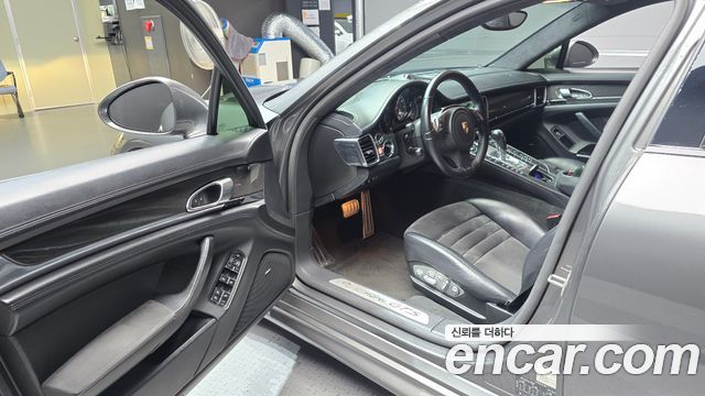 Porsche Panamera 2014 — photo 10