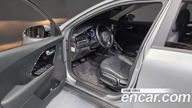 Kia Niro 2022 — photo 13