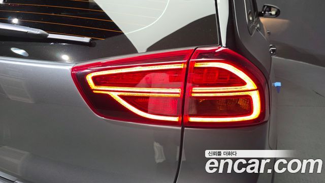 Kia Niro 2022 — photo 9