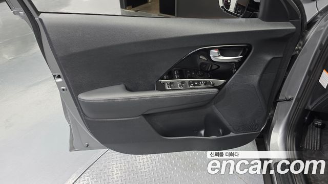 Kia Niro 2022 — photo 14