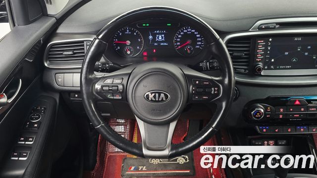 Kia Sorento 2016 — photo 13