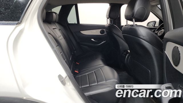 Mercedes-Benz GLC-Class 2019 — photo 17
