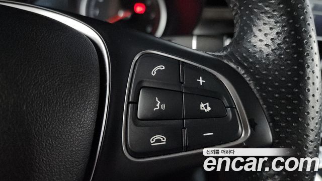 Mercedes-Benz GLC-Class 2019 — photo 22