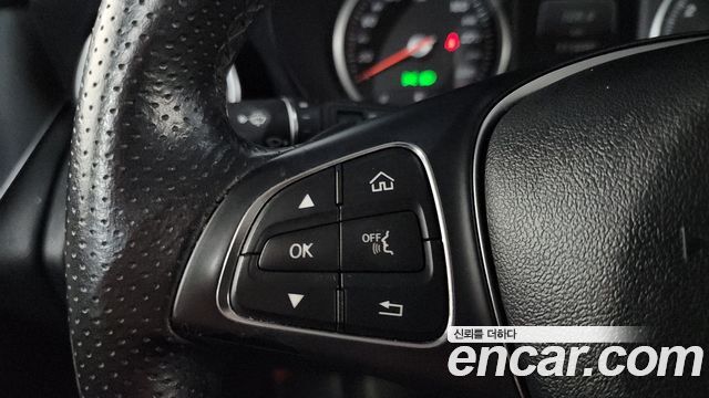 Mercedes-Benz GLC-Class 2019 — photo 23
