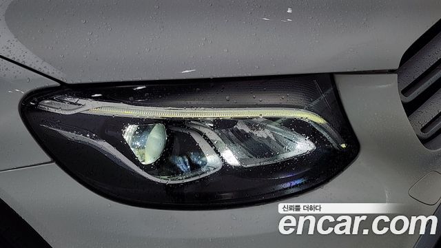 Mercedes-Benz GLC-Class 2019 — photo 8