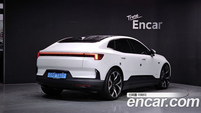 Polestar Polestar 4 2025 — photo 2