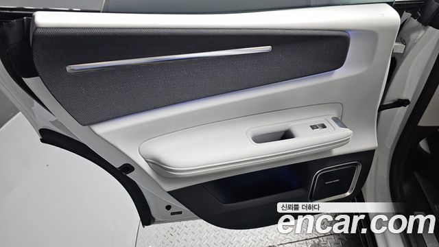 Polestar Polestar 4 2025 — photo 15