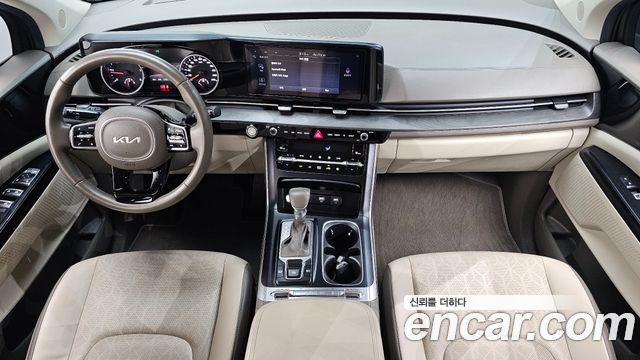 Kia Canival 2023 — photo 10