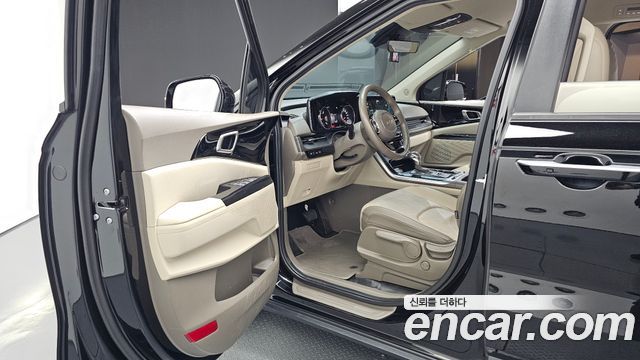 Kia Canival 2023 — photo 13