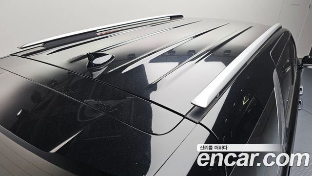 Kia Canival 2023 — photo 31