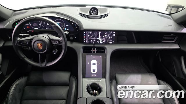 Porsche Taycan 2022 — photo 10