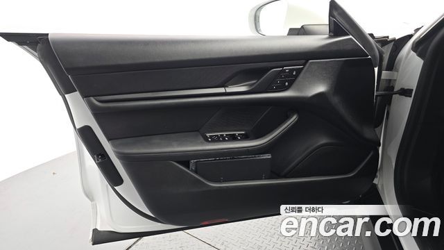 Porsche Taycan 2022 — photo 14