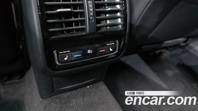 Volkswagen Arteon 2019 — photo 32