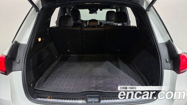Mercedes-Benz GLE-Class 2021 — photo 24