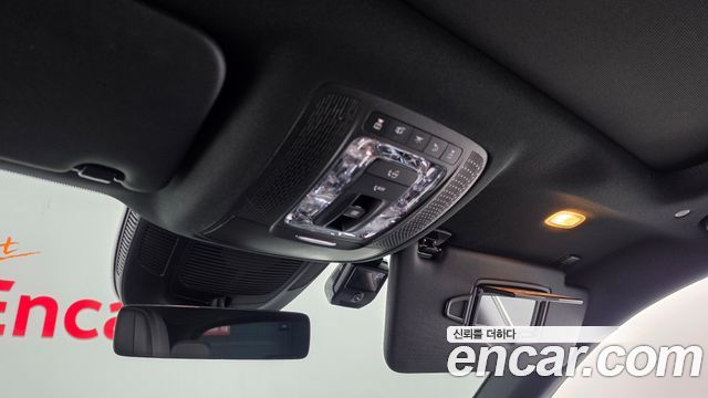 Mercedes-Benz GLE-Class 2021 — photo 26