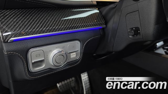 Mercedes-Benz GLE-Class 2021 — photo 27