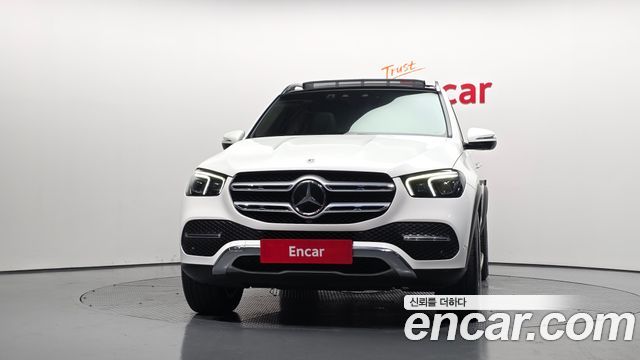 Mercedes-Benz GLE-Class 2023 — photo 3