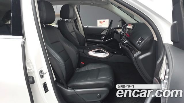 Mercedes-Benz GLE-Class 2023 — photo 11