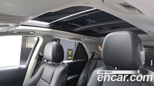 Mercedes-Benz GLE-Class 2023 — photo 19