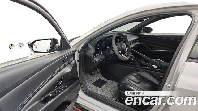 Hyundai AVANTE 2022 — photo 13