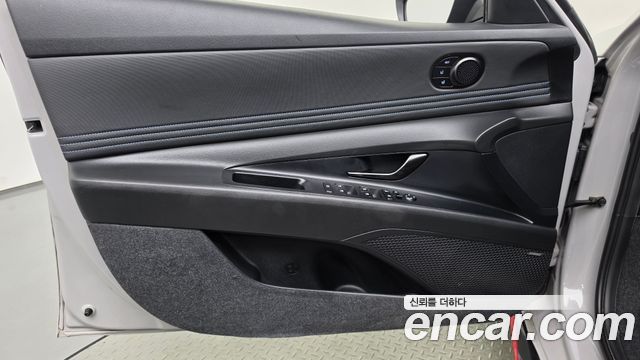 Hyundai AVANTE 2022 — photo 14
