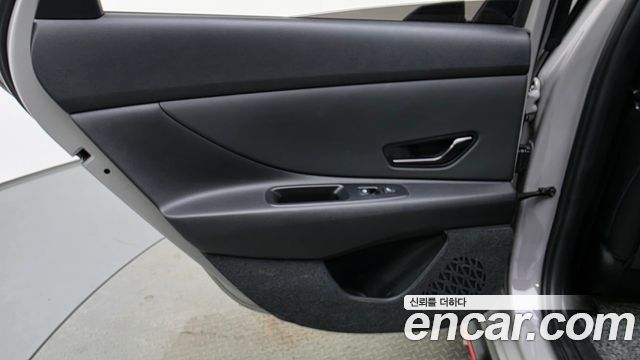 Hyundai AVANTE 2022 — photo 15