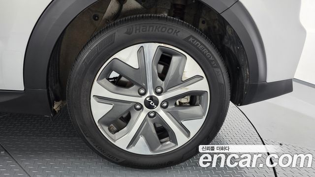 Kia Niro 2023 — photo 7