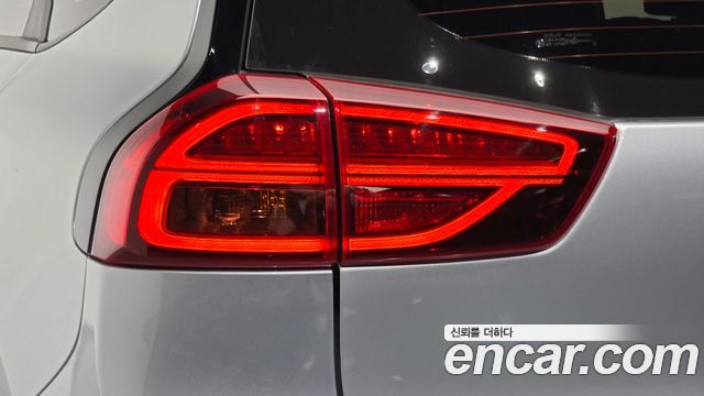 Kia Niro 2023 — photo 9