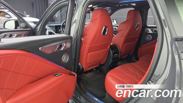 BMW XM 2023 — photo 11