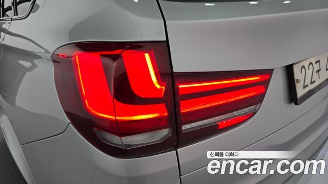 BMW X5 2015 — photo 9