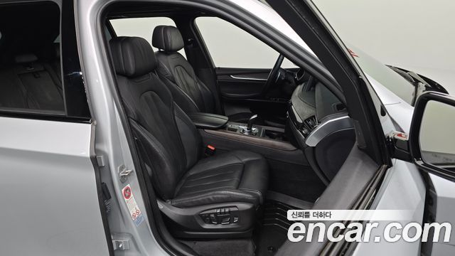 BMW X5 2015 — photo 16