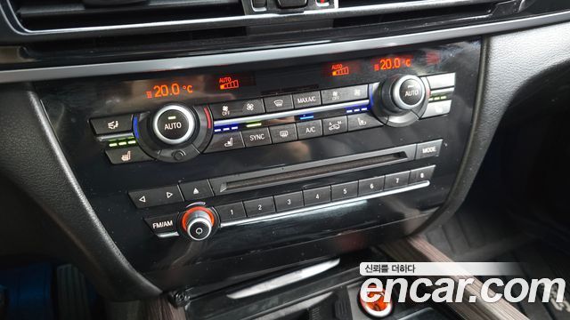 BMW X5 2015 — photo 30