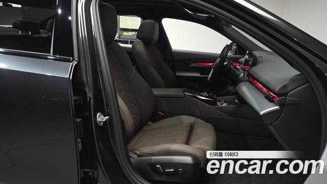 BMW 5-Series 2026 — photo 17