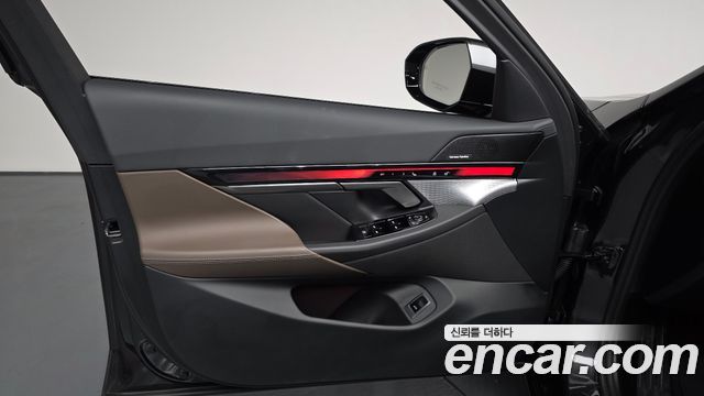 BMW 5-Series 2026 — photo 14