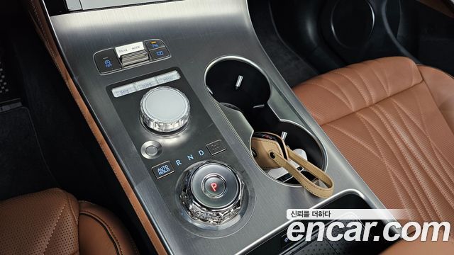 Genesis GV70 2025 — photo 12