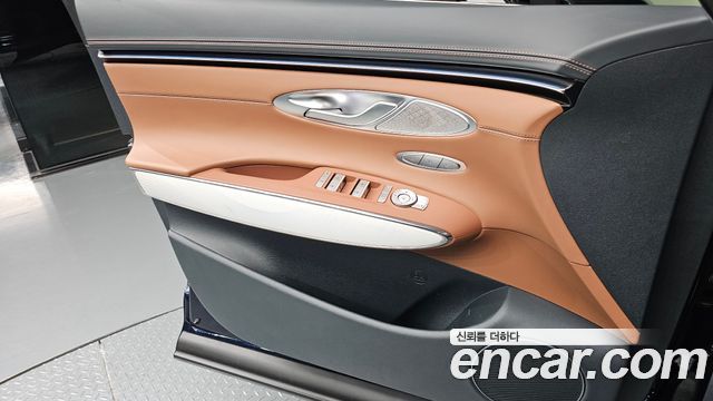Genesis GV70 2025 — photo 14