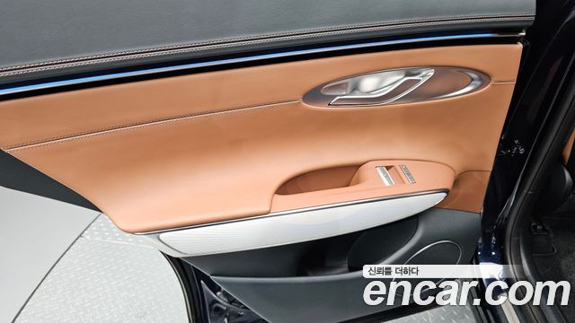 Genesis GV70 2025 — photo 15