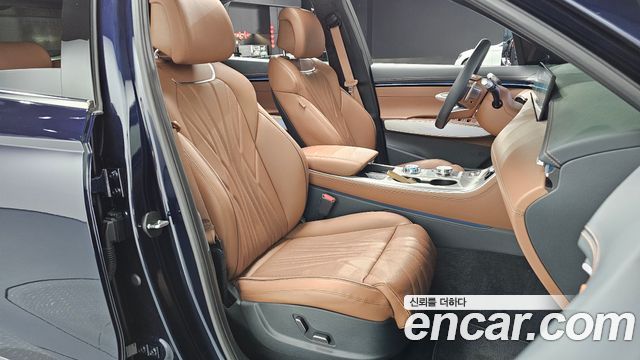 Genesis GV70 2025 — photo 16
