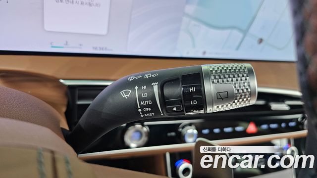 Genesis GV70 2025 — photo 28