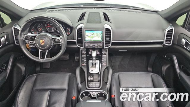 Porsche Cayenne 2016 — photo 7