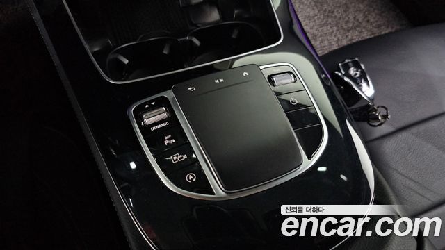 Mercedes-Benz E-Class 2021 — photo 30