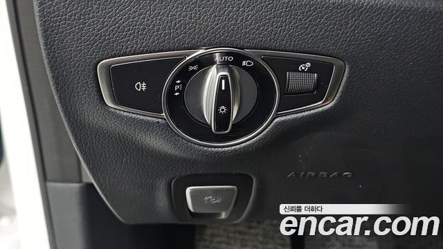 Mercedes-Benz E-Class 2021 — photo 32