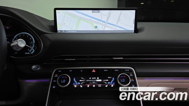 Genesis GV80 2023 — photo 14