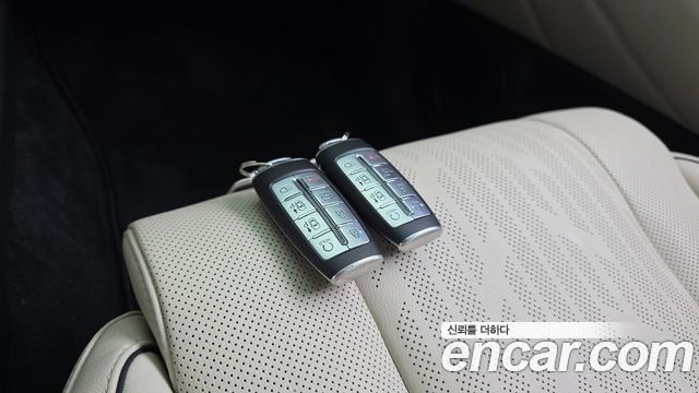 Genesis GV80 2023 — photo 17