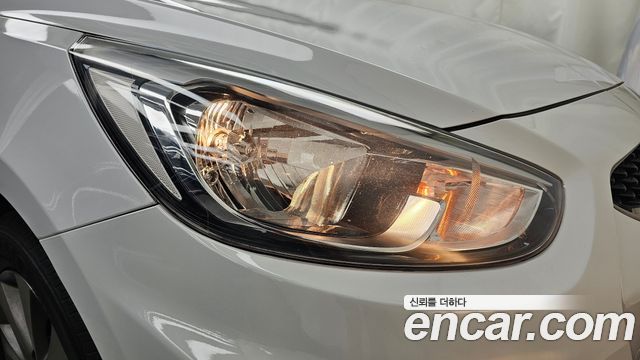 Hyundai Accent 2019 — photo 8