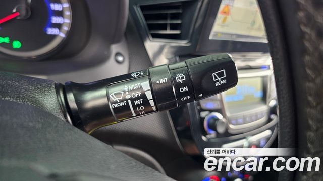 Hyundai Accent 2019 — photo 28