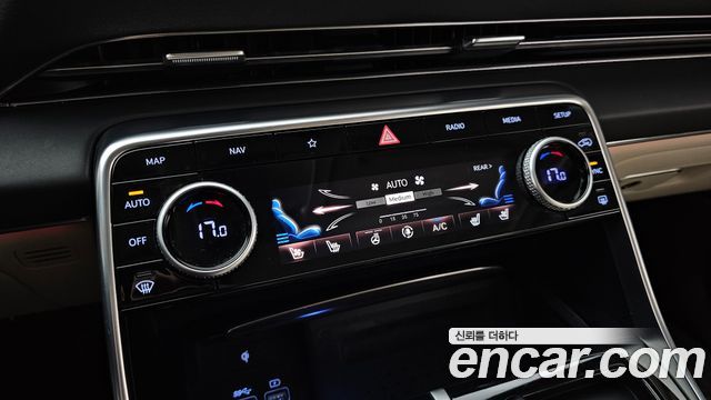 Genesis GV80 2023 — photo 29