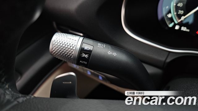 Genesis GV80 2023 — photo 31