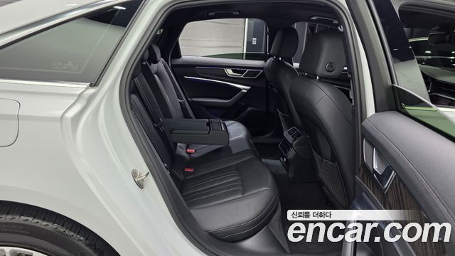 Audi A6 2020 — photo 18